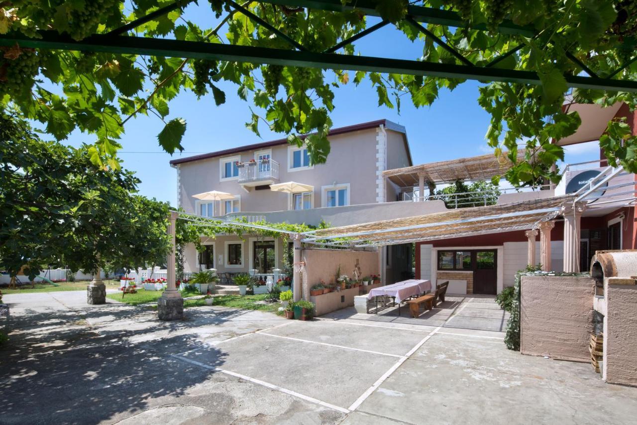 Apartments Al Parma Budva Exteriör bild